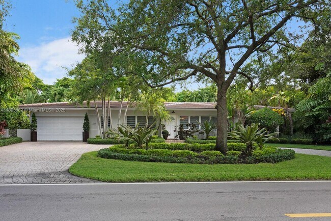 Primary Photo - 1523 Blue Rd