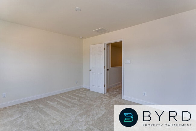 Building Photo - 15212 Dunton Ave