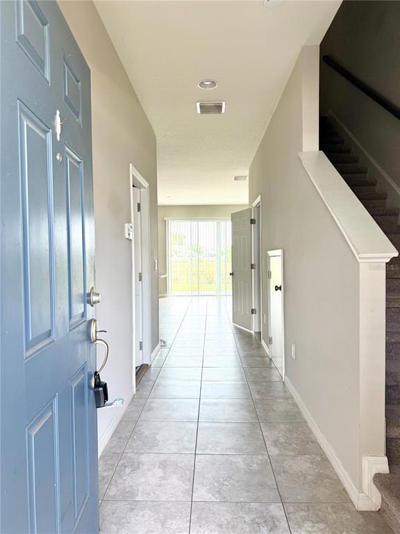 Building Photo - 7008 Grand Elm Dr