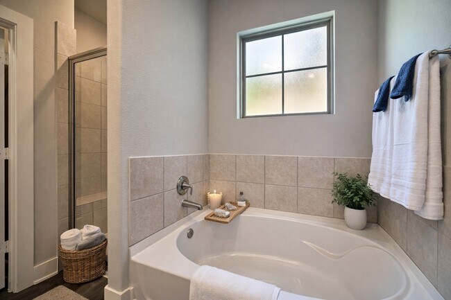 Building Photo - 11334 Burning Tree Dr