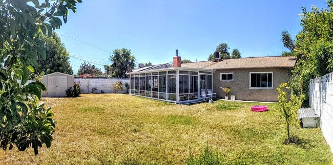 Building Photo - 6532 Gross Ave