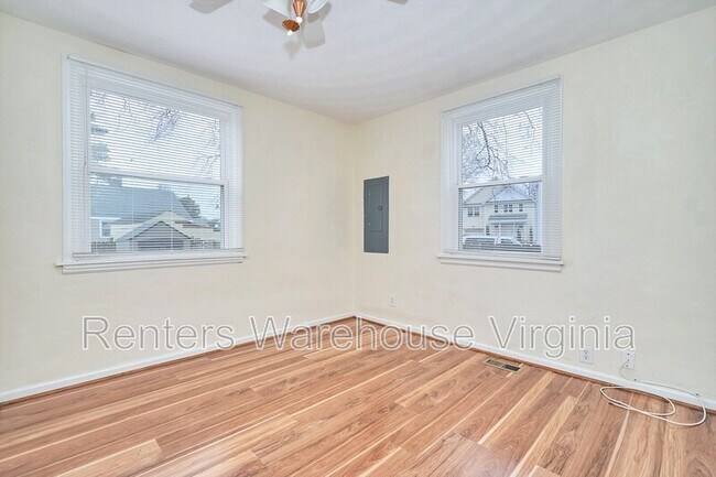 Building Photo - 3502 Commonwealth Ave