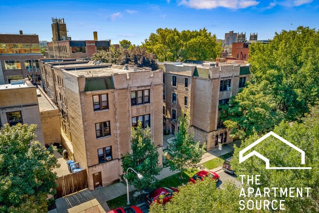 Building Photo - 625 W Melrose St