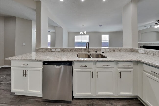 Building Photo - 19923 Juniper Berry Dr