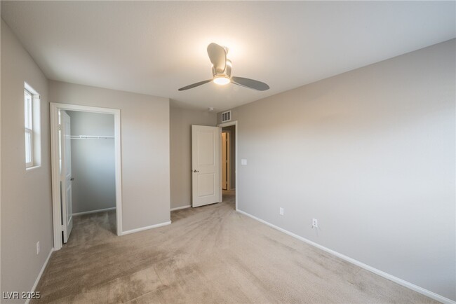 Building Photo - 3012 Camino Largo Ave