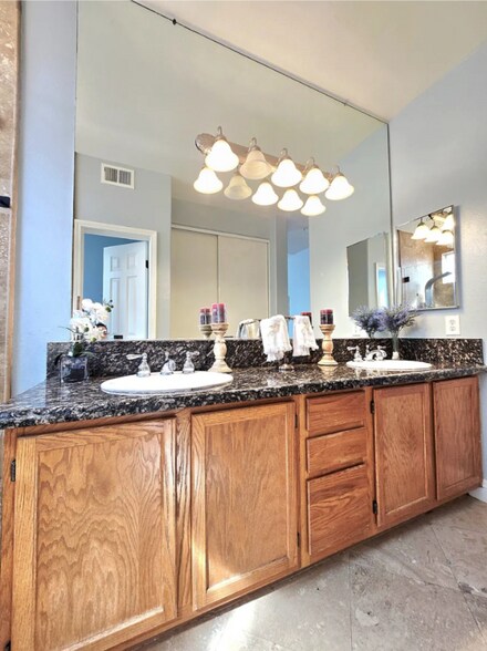 Building Photo - 29960 Blackheath Dr