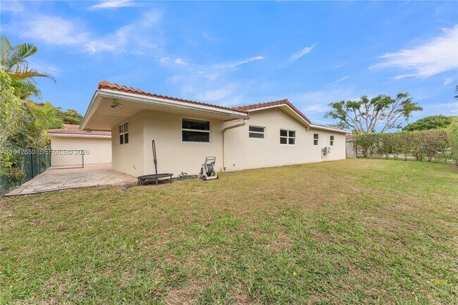 Building Photo - 601 N 44th Ave