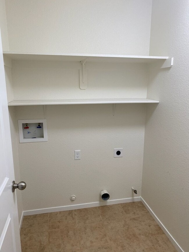 Building Photo - 467 Descanso Bay Ct