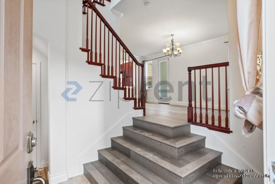 Building Photo - 1644 Salamoni Ct