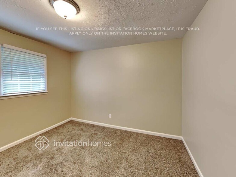 Building Photo - 5675 Elmtree Dr