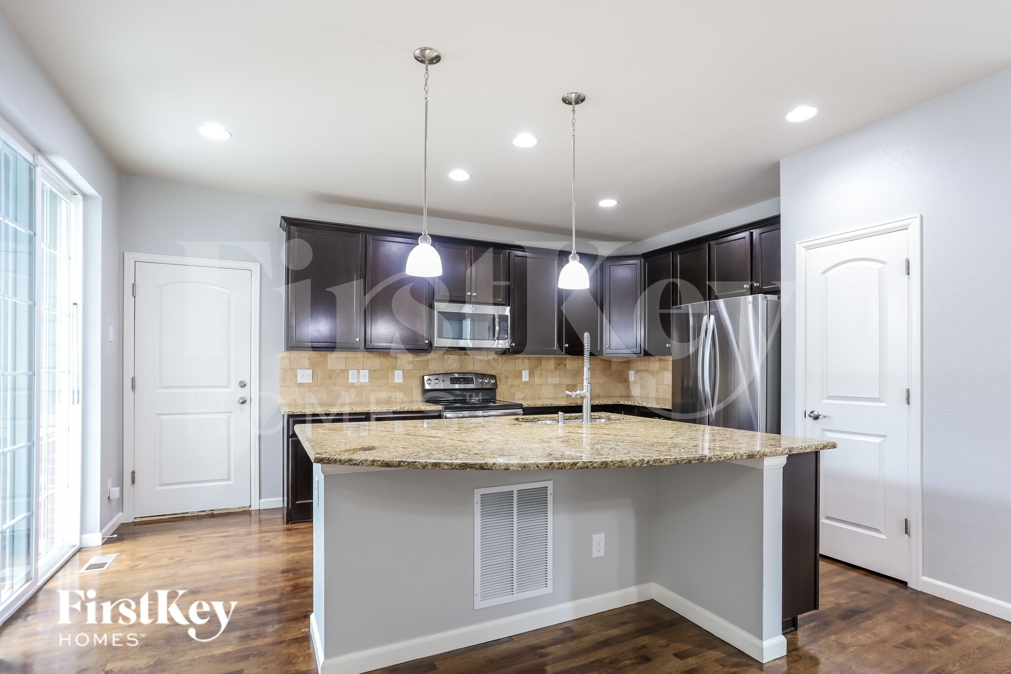 Building Photo - 1318 S Duquesne Ct