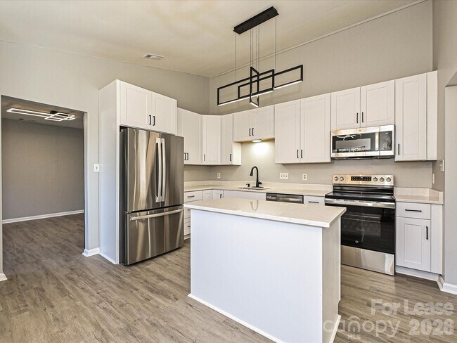 Building Photo - 6455 Tivoli Ct