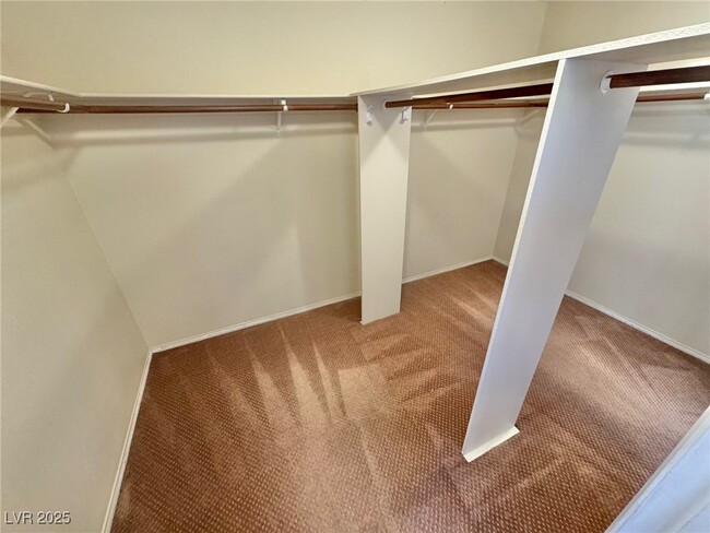 Building Photo - 8240 Tivoli Cove Dr