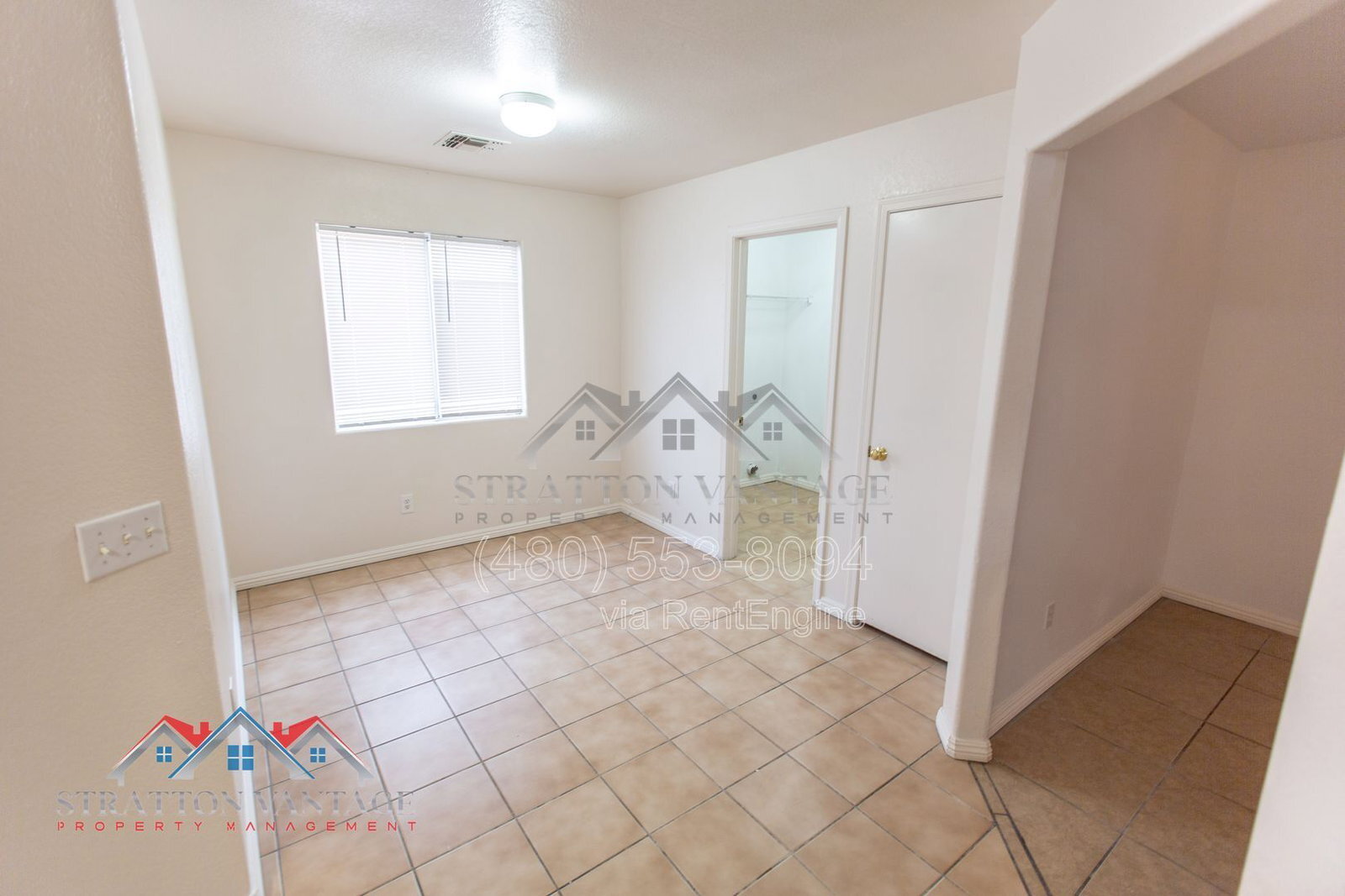 Building Photo - 5706 N 74th Dr