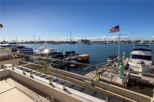 Building Photo - 130 S Bay Front