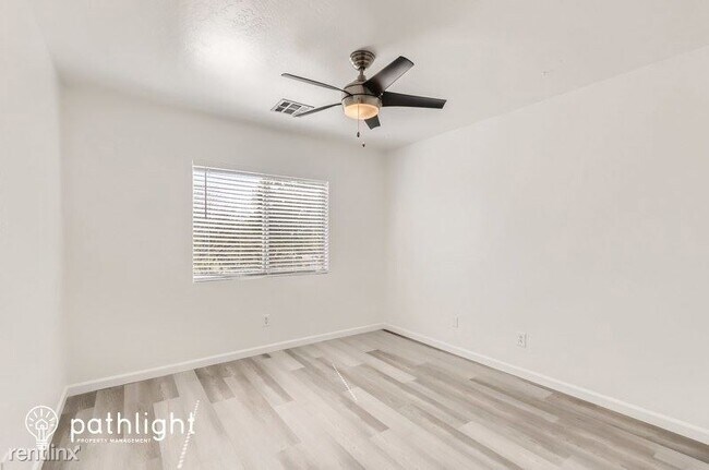 Building Photo - 4 br, 2.5 bath House - 15553 W Ventura St ...