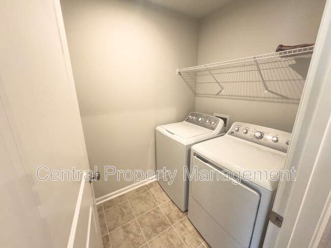 Building Photo - 509 Arrabelle Way