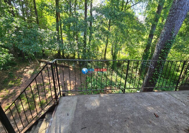 Building Photo - 493 Stone Mountain St