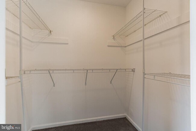 Building Photo - 65 Sandybrook Dr
