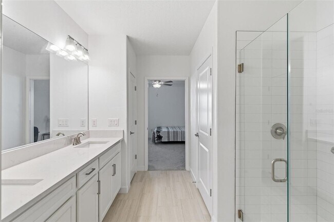 Building Photo - 31524 Golf Dr