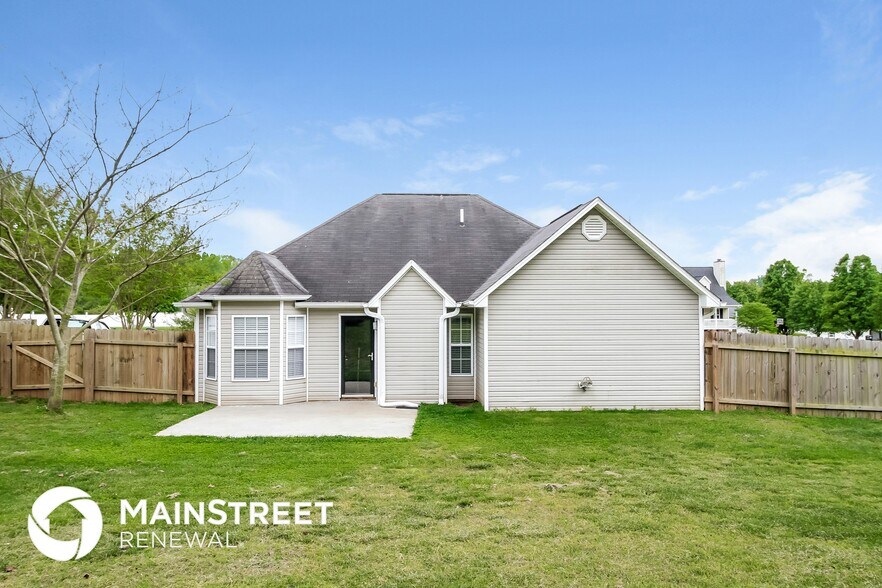 Building Photo - 206 Central Oaks Rd