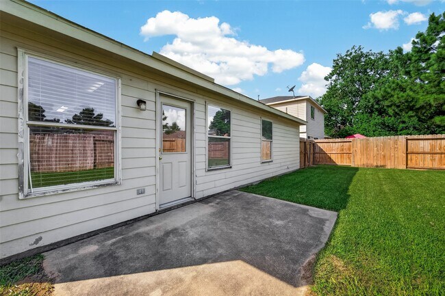 Building Photo - 19119 Yaupon Ranch Dr