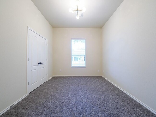 Building Photo - 3822 Vallarta Ln