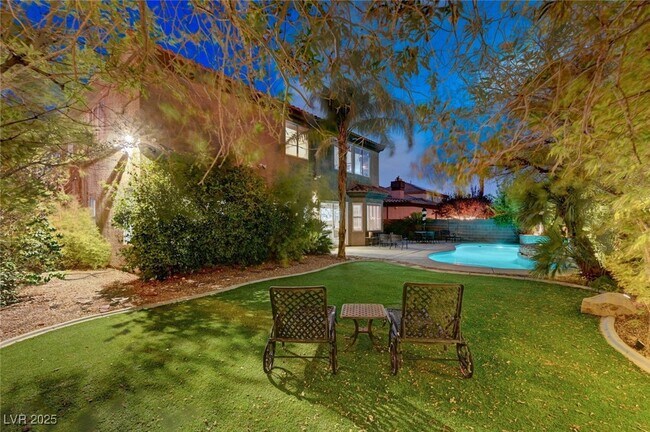 Building Photo - 9593 Los Cotos Ct
