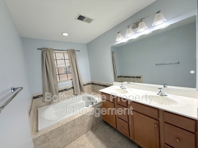 Building Photo - 7562 Red Mulberry Way