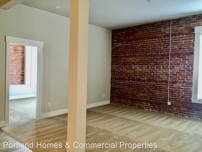 Building Photo - 31 Cowlitz St