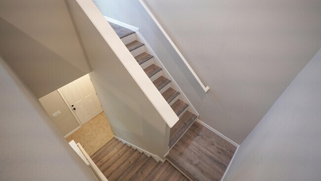 Building Photo - 12663 Salomon Cove Dr