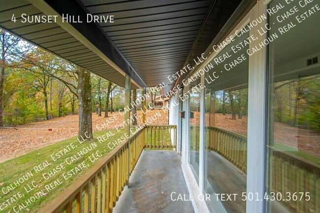 Building Photo - 4 Sunset Hill