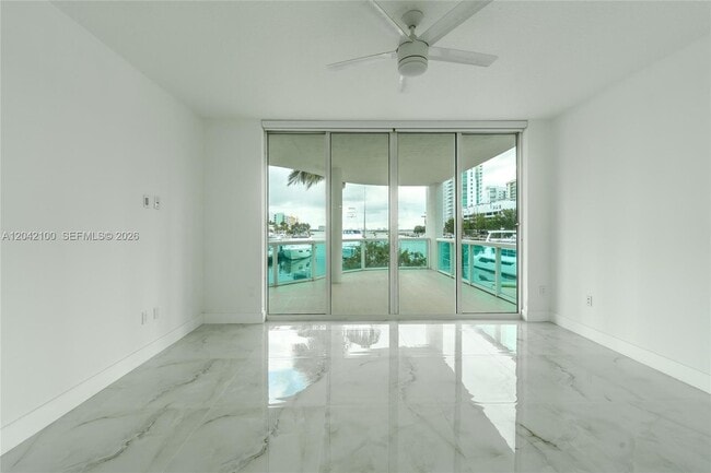 Building Photo - 7914 Harbor Island Dr