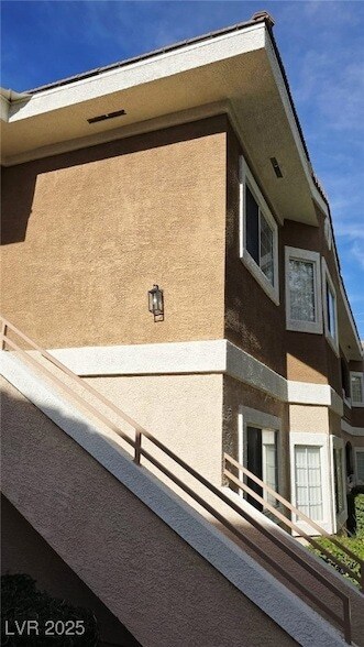 Building Photo - 830 Carnegie St