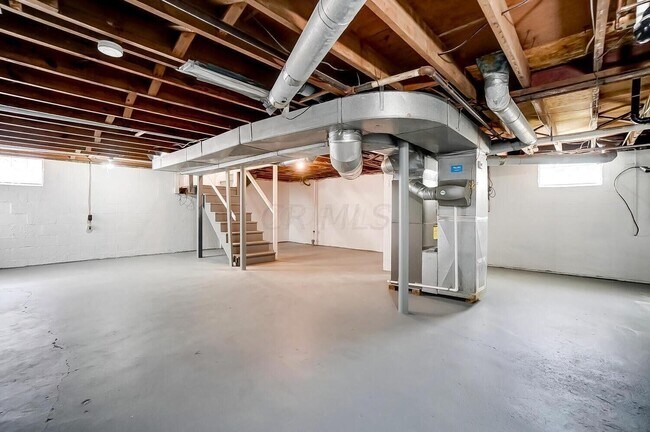 Building Photo - 117 Sharon Springs Dr