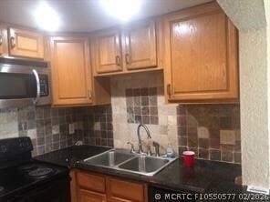 Building Photo - 4174 Inverrary Dr