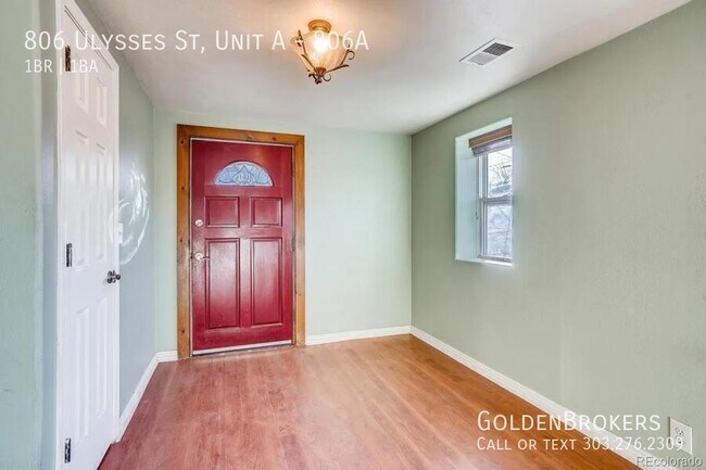 Building Photo - 806 Ulysses St