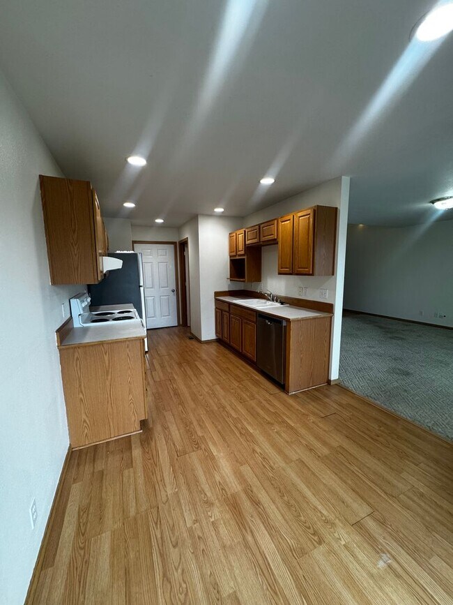 Building Photo - Waterfront Duplex for Rent!!