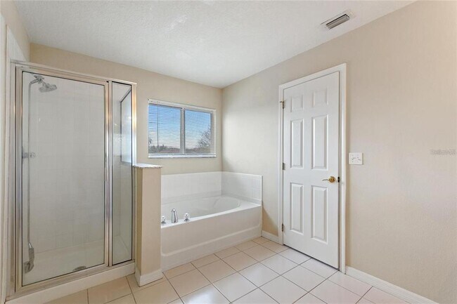 Building Photo - 201 Andover Dr