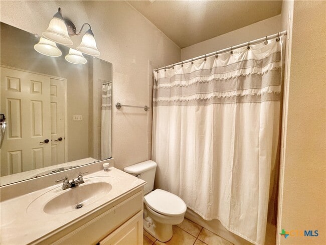 Building Photo - 2263 Kensington Way