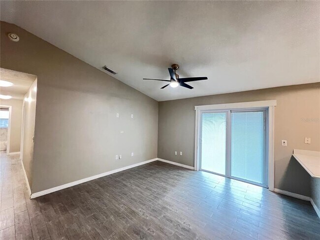 Building Photo - 1357 Woodwind Dr