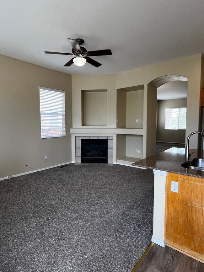 Building Photo - 1675 Brentford Way