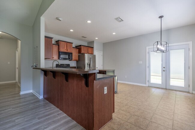 Building Photo - 10190 Fionn Loop