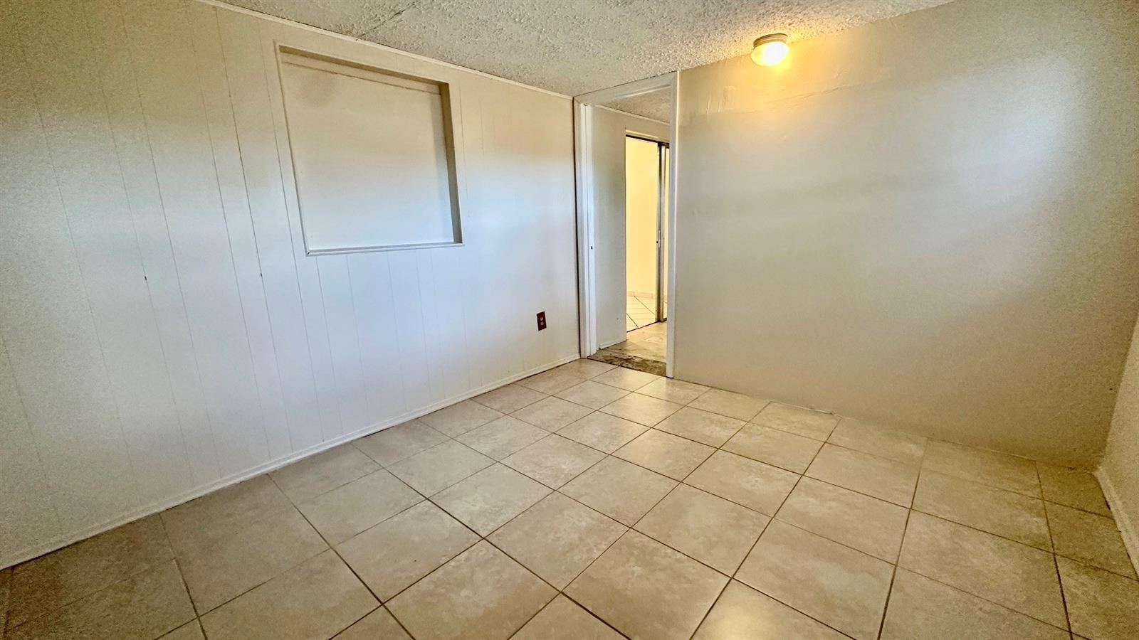 Building Photo - 414 SW 72nd Ave