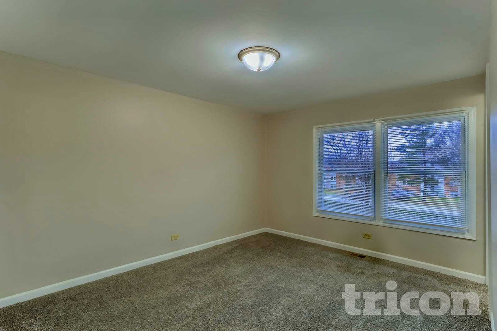 Building Photo - 155 Ramblewood Ln