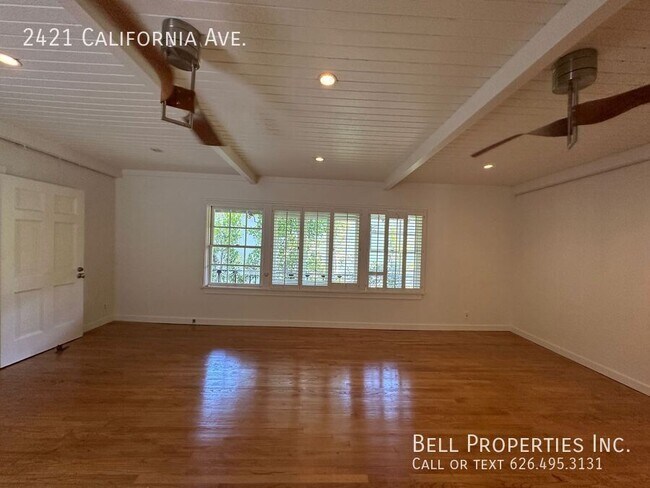 Building Photo - 2421 California Ave