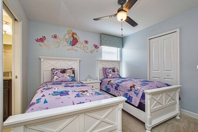 Building Photo - 9160 Scramble Dr