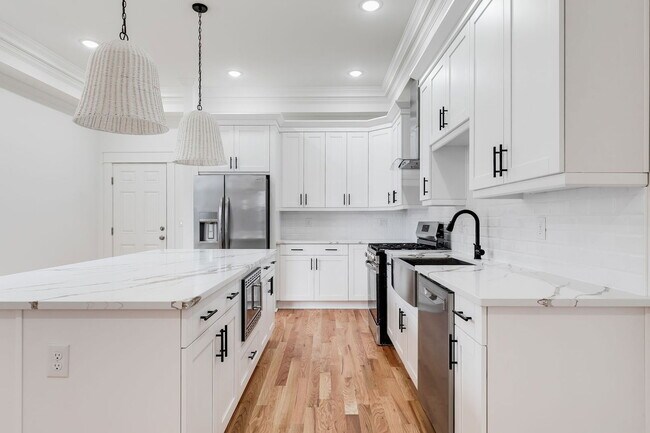 Building Photo - 3003 Midlothian Tpke