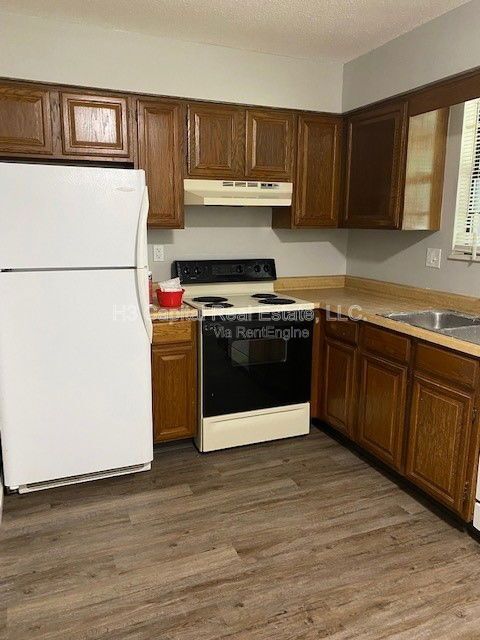 Building Photo - 2 Georgetown Dr