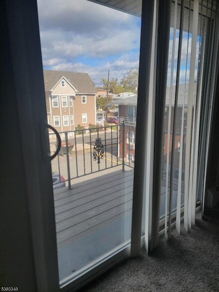 Building Photo - 417 Hudson St